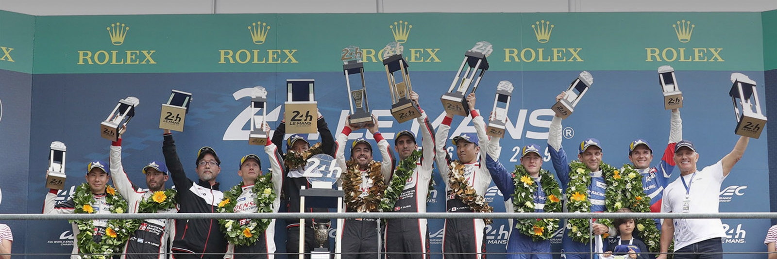 01_Toyotawinttweedekeeroprijde24uurvanLeMansherov2.jpg